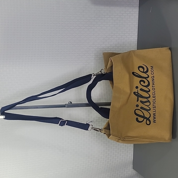 Listicle clothing crossbody tote with adjustable strap and double handles - Picture 1 of 5